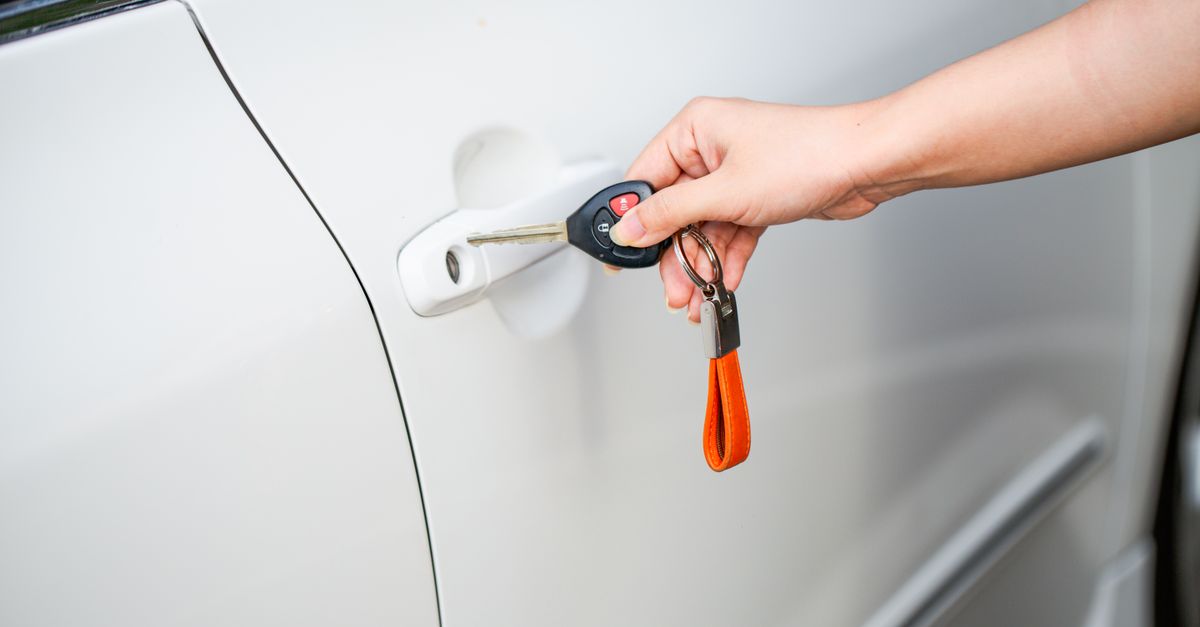 locksmith service technician — Mott Haven Locksmith Bronx